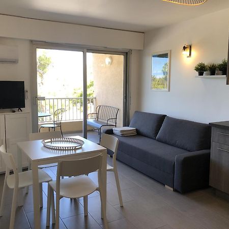 Holidays Hyeres Ruang foto